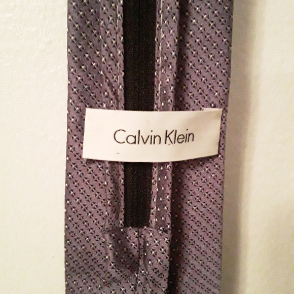Calvin Klein, Boy's Zip-Up NeckTie - Picture 9 of 10